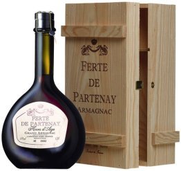 Ferté de Partenay Hors d'Âge in Holzbox CARx6